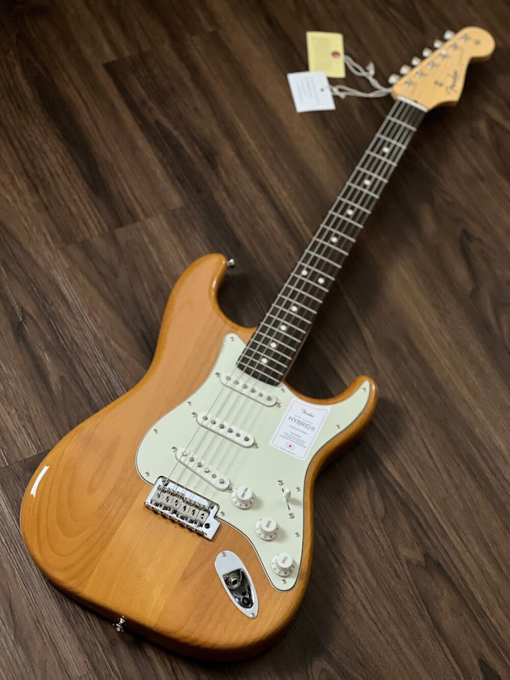 Fender Japan Hybrid II Stratocaster with Rosewood FB in Vintage